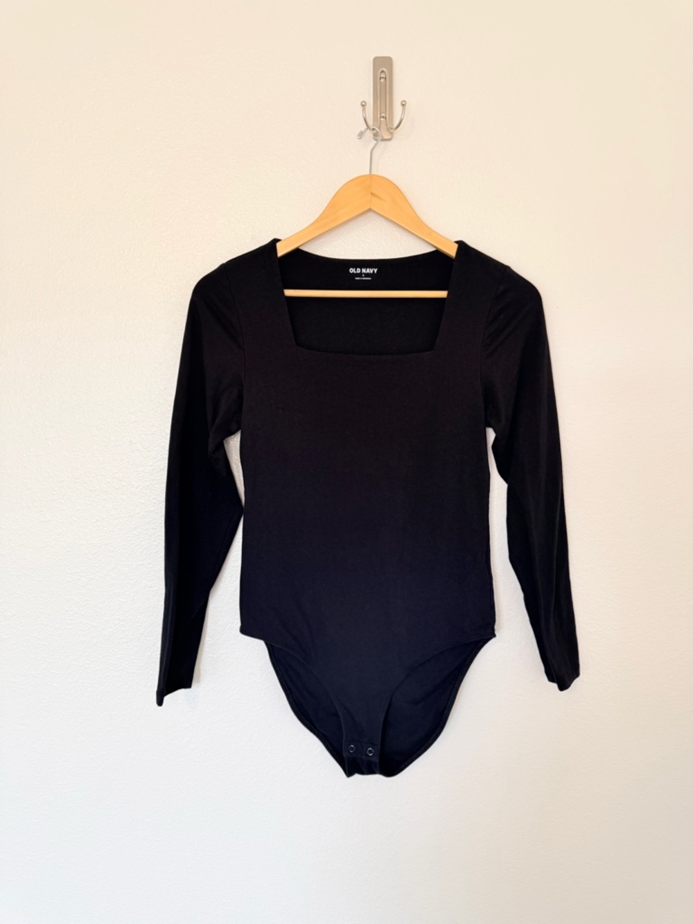 Old Navy Black Long-Sleeve Square-Neck Bodysuit